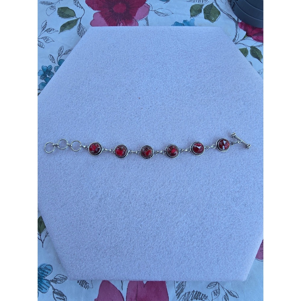 Red Art Glass Cabochon Silver Tone Toggle Clasp Link Bracelet 6.5 Inch